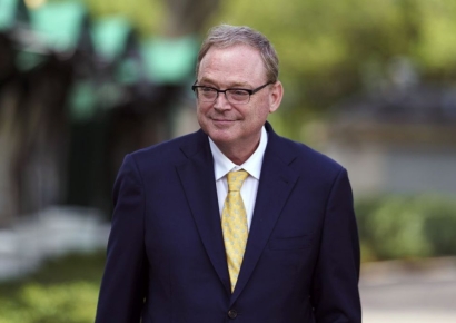 백악관 "美와 합의 못하면 8월1일 관세…파월, 본부 리모델링 문제로 해임될 수도"