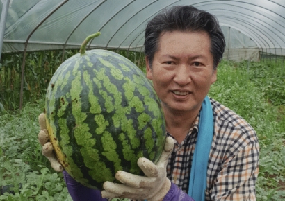 "수박 노노" 외친 정청래...'수박' 비판에 왕수박 사진으로 반박