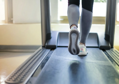 "평일 오후 24세 미만 여성만 쓰세요"…이런 헬스장 공지 나온 영국