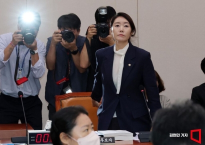 '위장전입' 논란에 눈물 참은 강선우…발달장애 자녀 가정사 소개