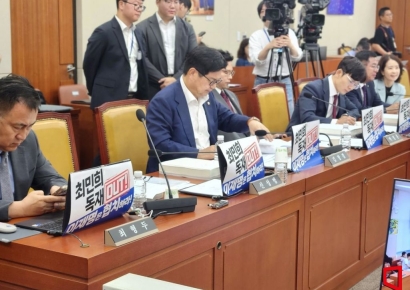 정쟁에 산회, 또 정회…출발 꼬인 배경훈 과기정통장관 후보 청문회