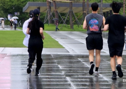 눈치껏 비켜라? 시민과 부딪힌 러닝 크루 발언에 누리꾼 '부글부글'