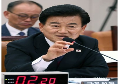 정동영 "北, 반도체 공장 3곳 가동…북한판 챗GPT 개발 노력"