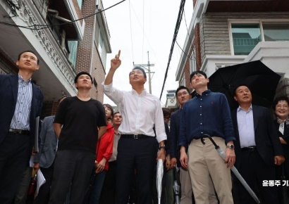 [포토] 오세훈 시장, 자양4동 재개발 현장 방문