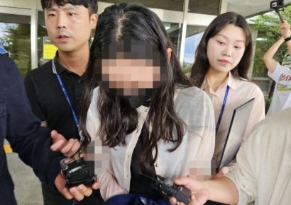 훔친 시험지로 내내 전교 1등…40대 학부모 징역 4년6개월