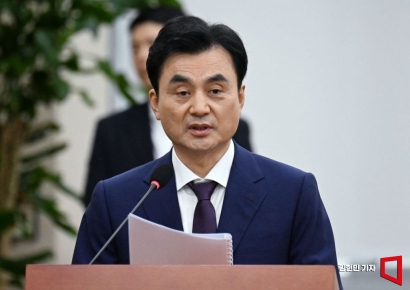 ‘전작권 임기 內 전환’ 해명한 安…여진은 계속