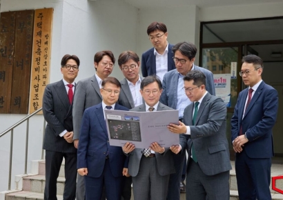 방배신삼호 찾은 HDC현산 대표 "방배 넘어 반포 랜드마크로 만들 것"