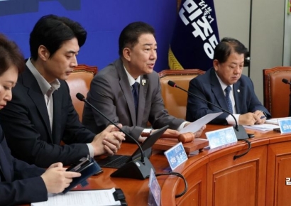 [포토] 김병기 “尹, 오만하고 후안무치…제정신 아냐”