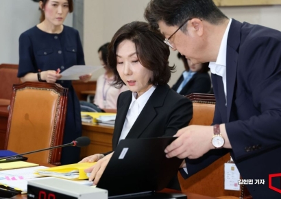 [포토] 인사청문회 준비하는 이진숙 후보자