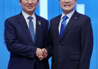 정청래·박찬대 "이재명, 국익 위해 中 전승절 행사 가야"