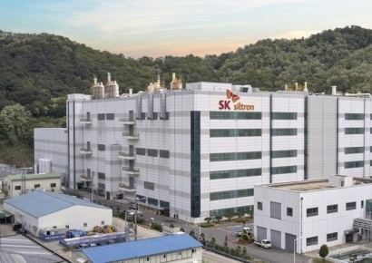 사업재편 급한 SK, 사모펀드로 넘어간 주도권