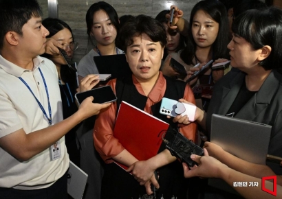 윤희숙 "尹 계승 정치가 최고의 적…전한길 판 깔아준 중진 징계해야"