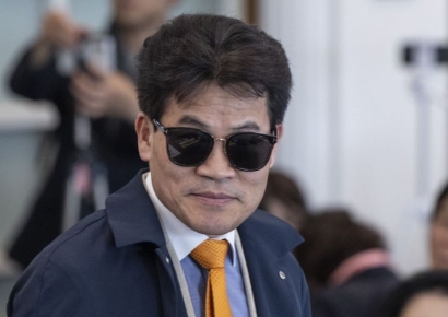 '최고위원 출마설' 전한길 "수 만명 동반 입당…수 십만 당원 움직일 것"