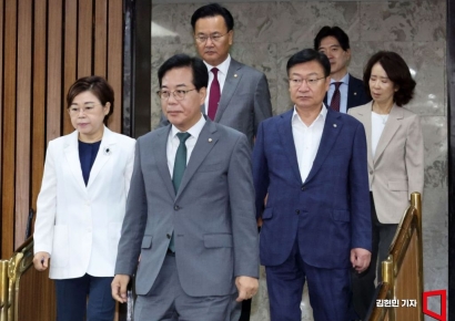 [포토] 송언석 “전한길 입당 호들갑 마…자정능력 믿어달라”