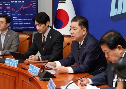 [포토] 김병기 “윤석열, 모스 탄에게 구원 편지라니 나라 망신”