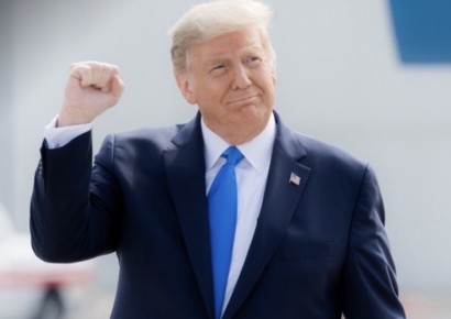 미국인 51% "트럼프 행정부 '엡스타인 파일' 대처 불만족"