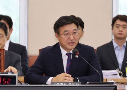 여야, 윤호중 행안부 장관 후보자 청문보고서 합의 채택