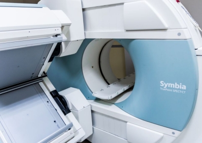 MRI 검사 때 금속 안된다더니…목걸이 차고 들어갔다가 중태