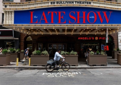 CBS 간판 토크쇼 폐지…작가조합 "트럼프 눈치 보기" 주장