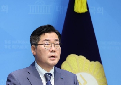 박찬대 "'내가 싸울테니 대통령 일만하라'는 정청래 주장 반대…같이 일해야 한다"