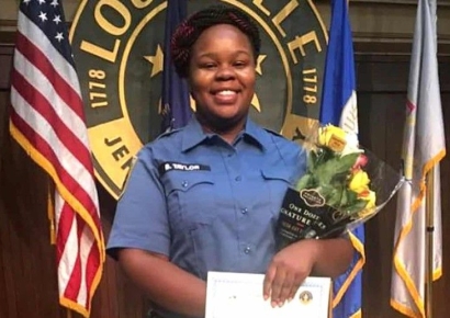 오인사격에 사망한 흑인여성…총 쏜 경찰은 고작 '징역 하루'