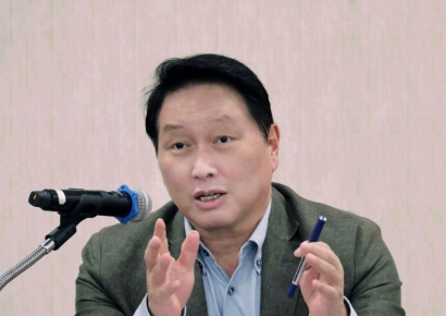 최태원 "자사주 소각 의무화, 매입 유인 줄일 수 있다"