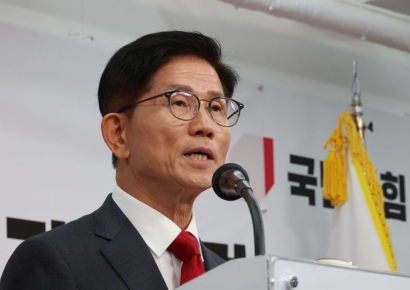 안철수 "거취 결정해야"...김문수 "당원이 결정할 것"