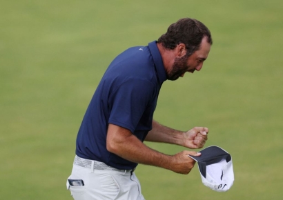 메이저 챔피언 셰플러, 더 벌렸다