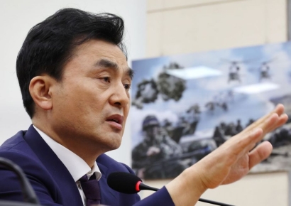 안규백 "합참의장 조속 교체 검토"…평양 무인기 작전 논란 확산