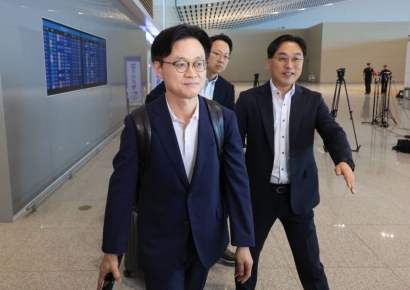 김정관 산업장관 방미…日 선례에 '농산물·車·알래스카' 고심