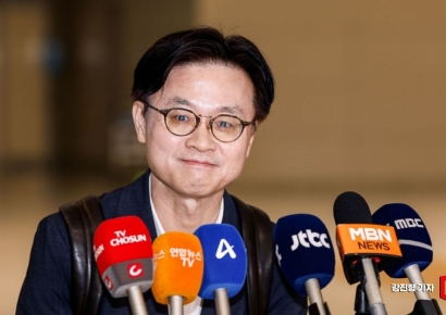 [포토] 취재진 질문 받는 김정관 산업부 장관