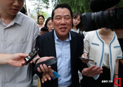 [포토] 최석우 경남스틸 대표, 김건희특검 출석