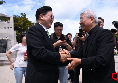 [포토] 임진각에서 만난 우원식 의장과 유흥식 추기경