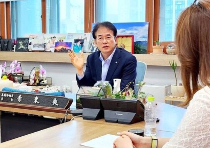 이동환 고양시장 "연예인 야구, 지역경제·도시 브랜드 제고에 긍정적 효과"