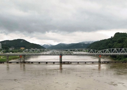 폭우로 난리 난 공주시…이장들은 '필리핀 관광성 해외 연수' 논란 