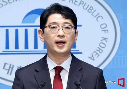 [포토] 野 주진우, 당대표 출마선언…"'젊고 강한 보수'로 바꿀 것"
