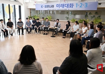 [포토] k-토론나라 발언하는 김민석 총리