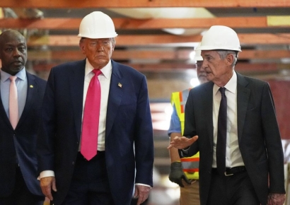 트럼프, 하다하다 이젠 Fed 찾아가 파월 압박…"금리 좀 내려줘"(종합)