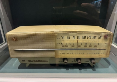 [마니아]퀄컴 CEO 웃음지게 한 골동품 라디오의 '부활'