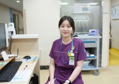 병원 앞에서 '쿵'…퇴근하던 새내기 간호사가 쓰러진 환자 살렸다