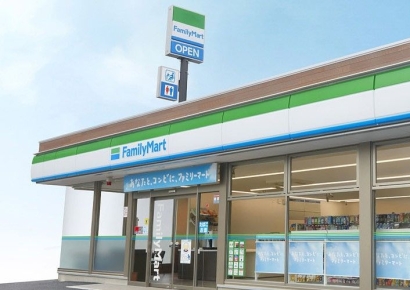 청소부터 재고관리까지…日 편의점 '1인 3역'직원 누군가 했더니