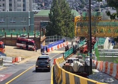 서울 북아현동 상수도관 파열…일부 토사 유실(종합)