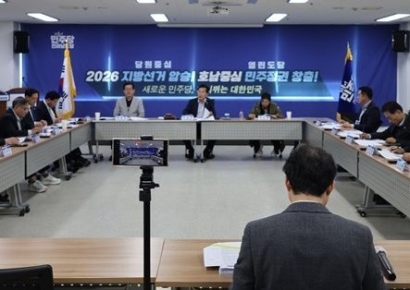 여수시의원 술자리 난투극…지방정치 '민낯' 드러내