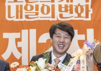 개혁신당 신임 당대표에 이준석…"도전의식에 가슴 뛰어"