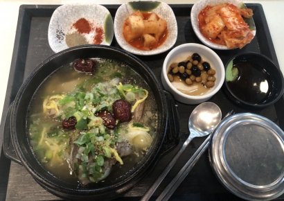 "1만6900원 갈비탕 다 버렸다"…휴게소 갔다가 식사 대신 분노