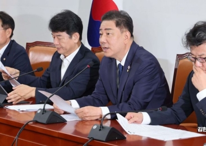 [포토] 김병기 “尹 3년간 나라 곳간 거덜…조세 정상화로 바로잡겠다”