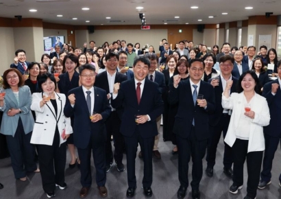 이주호 부총리 퇴임…"AIDT·의정갈등 제 리더십 탓"