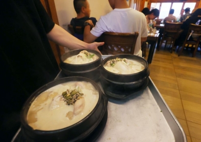 삼계탕 한 그릇에 1만8000원…서울 외식물가 고공행진