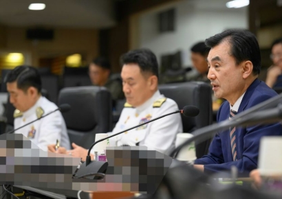 안규백 국방, 첫 출장지는 폴란드…K2전차 2차계약 서명
