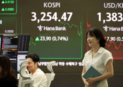 "코스피 5000 간다" 상반기 수익률 1위 출발했는데…실망감에 갇힌 박스피[이재명 정부 100일]  